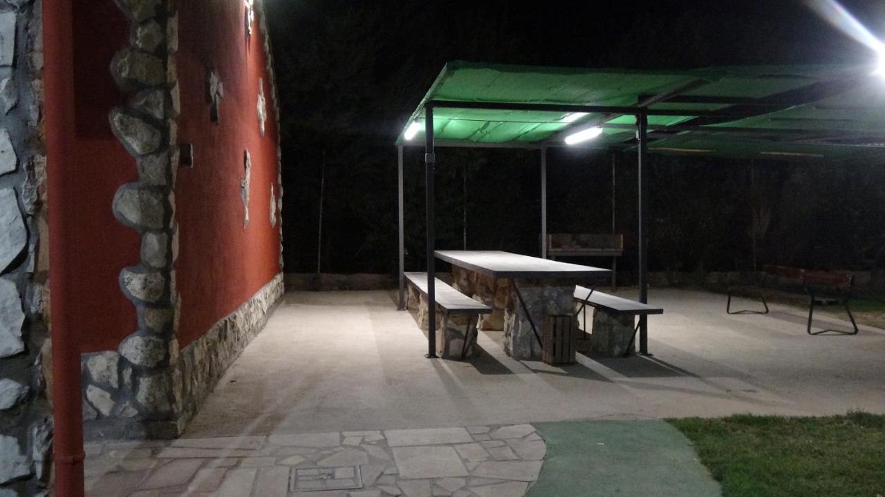 Finca Entrevinedos De Bodegas Marcos Peñafiel Eksteriør billede