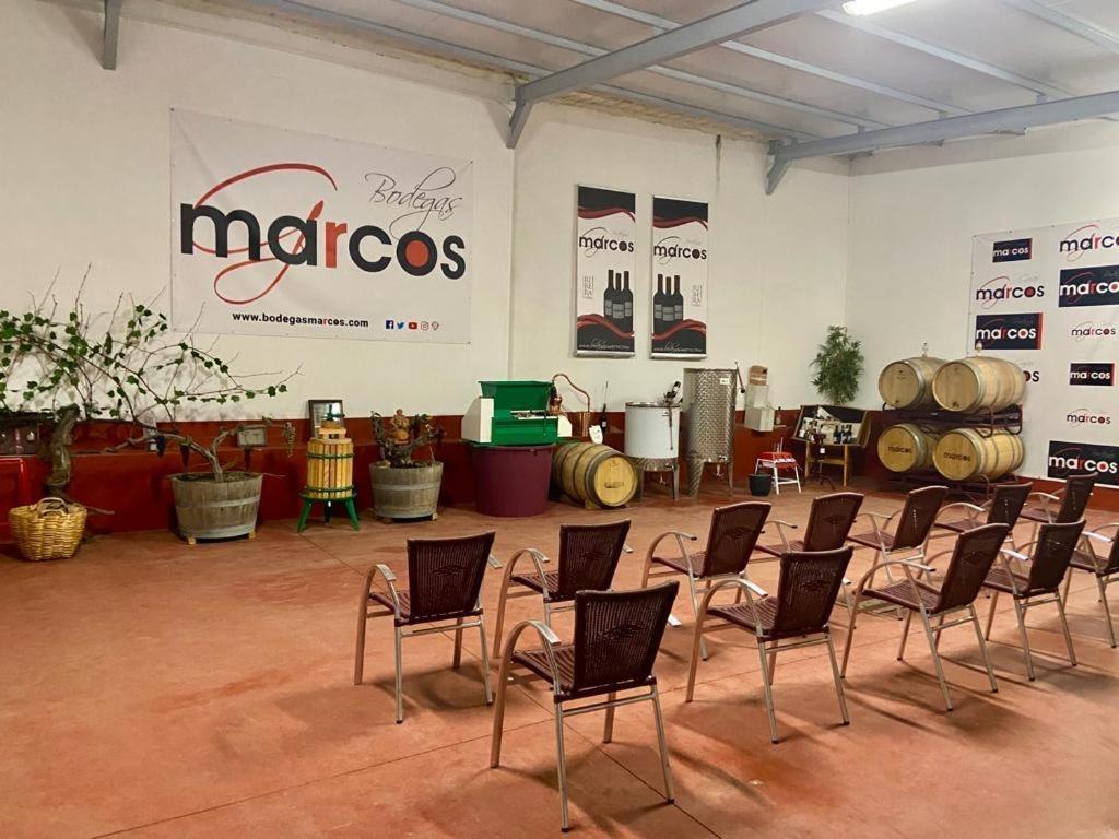 Finca Entrevinedos De Bodegas Marcos Peñafiel Eksteriør billede