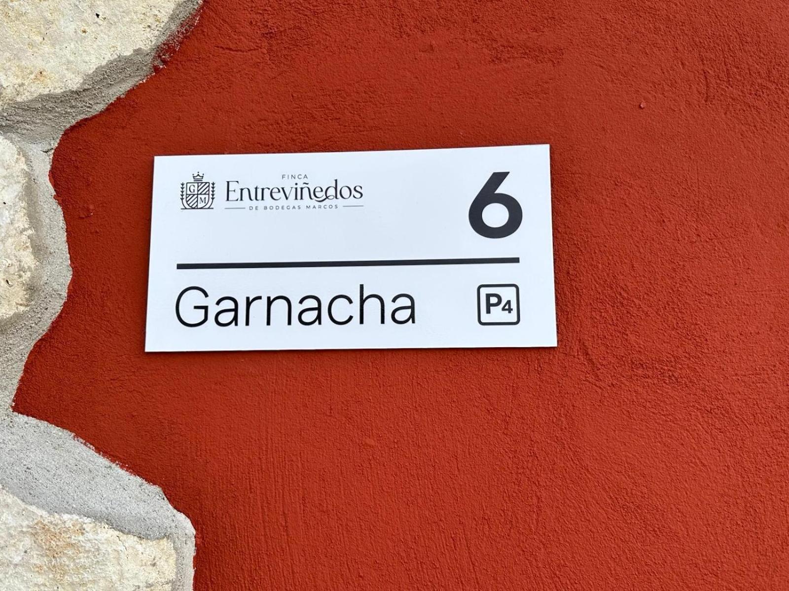 Finca Entrevinedos De Bodegas Marcos Peñafiel Eksteriør billede
